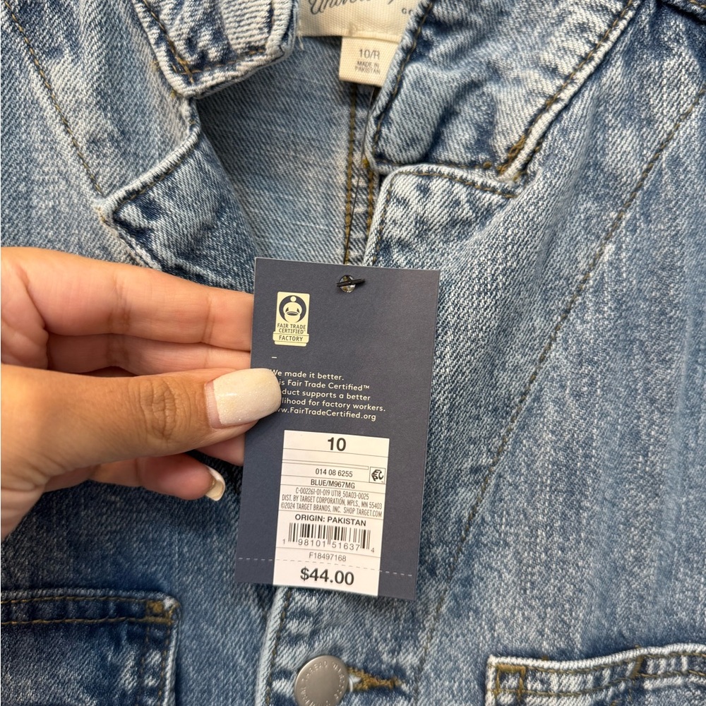 NWT Women’s Universal Threads Long Sleeve Blue Denim Jumpsuit - Picture 4 of 5